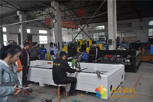 春分時(shí)節(jié)進(jìn)工廠，雕刻技藝薪火傳——記雕刻培訓(xùn)班實(shí)戰(zhàn)技能學(xué)習(xí)與技術(shù)轉(zhuǎn)讓